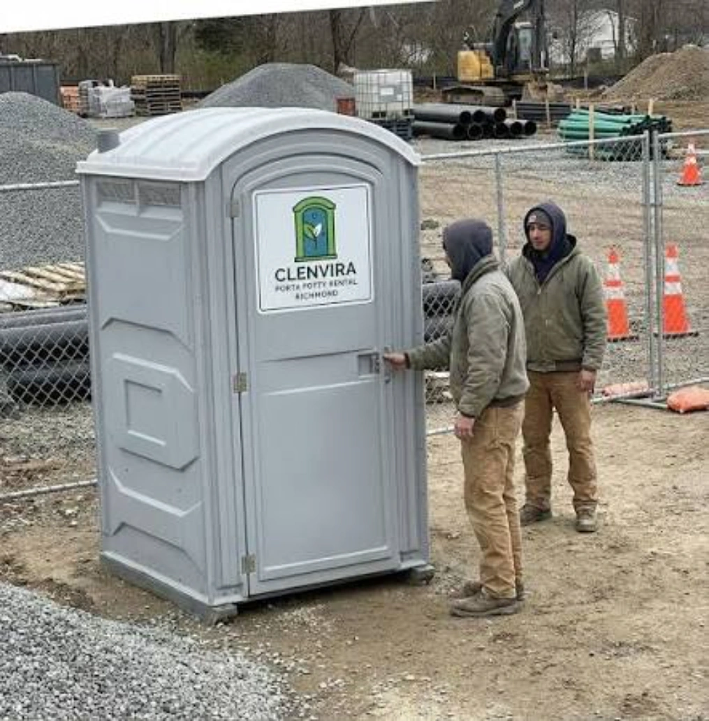 Portable sanitation unit servicing a busy construction crew